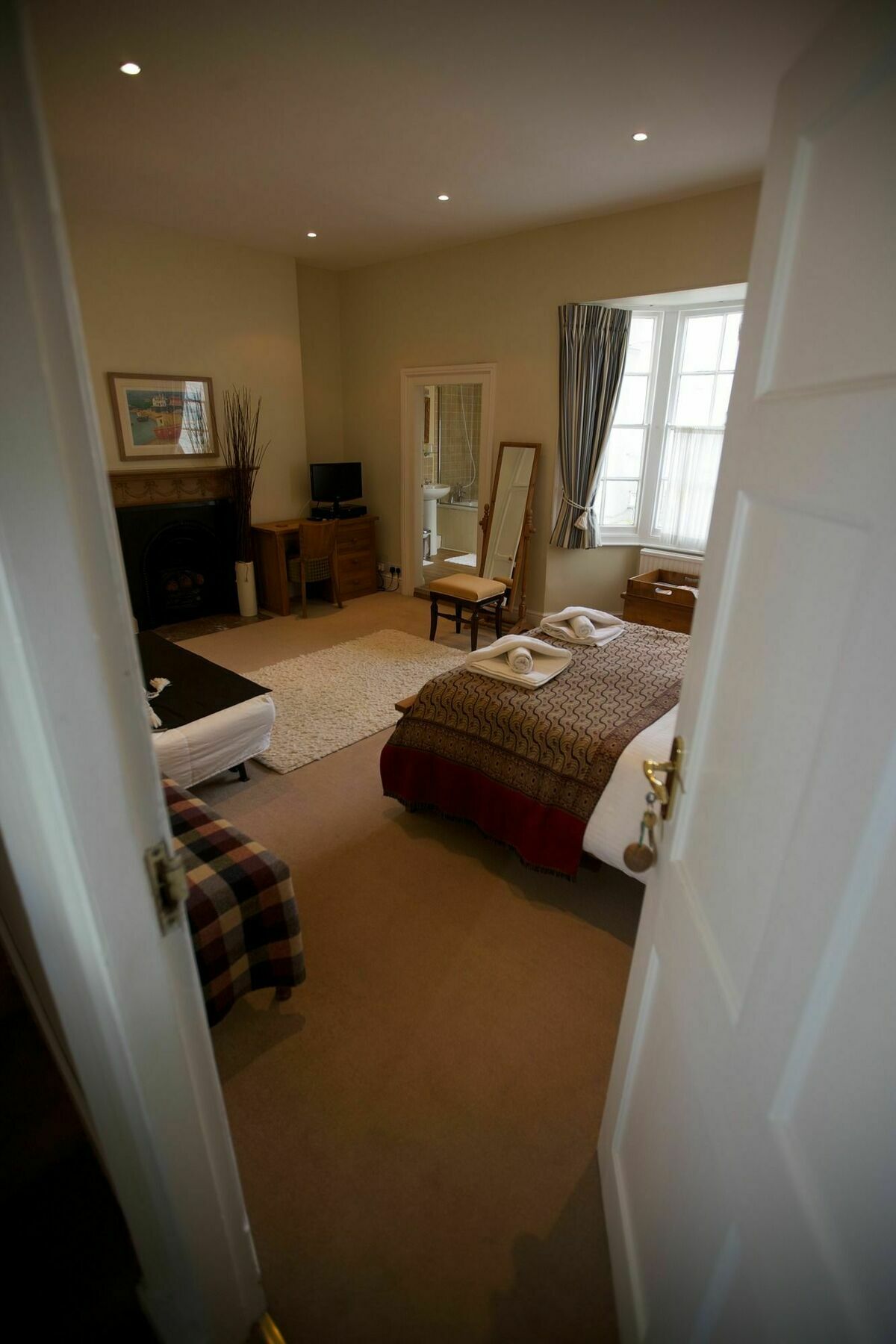 Anzac Street B+bistro Bed & Breakfast